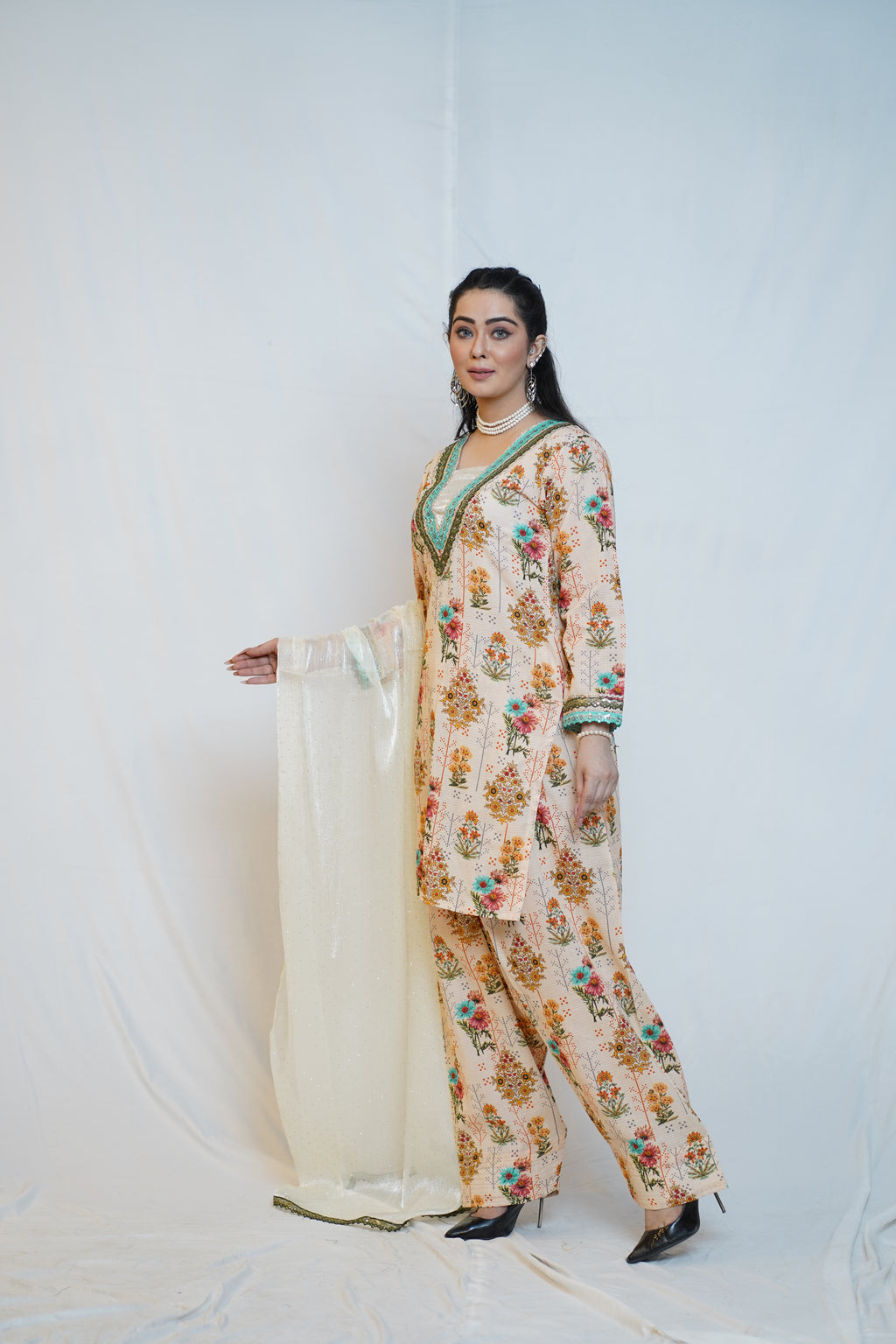 Dhooria Lawn Suit