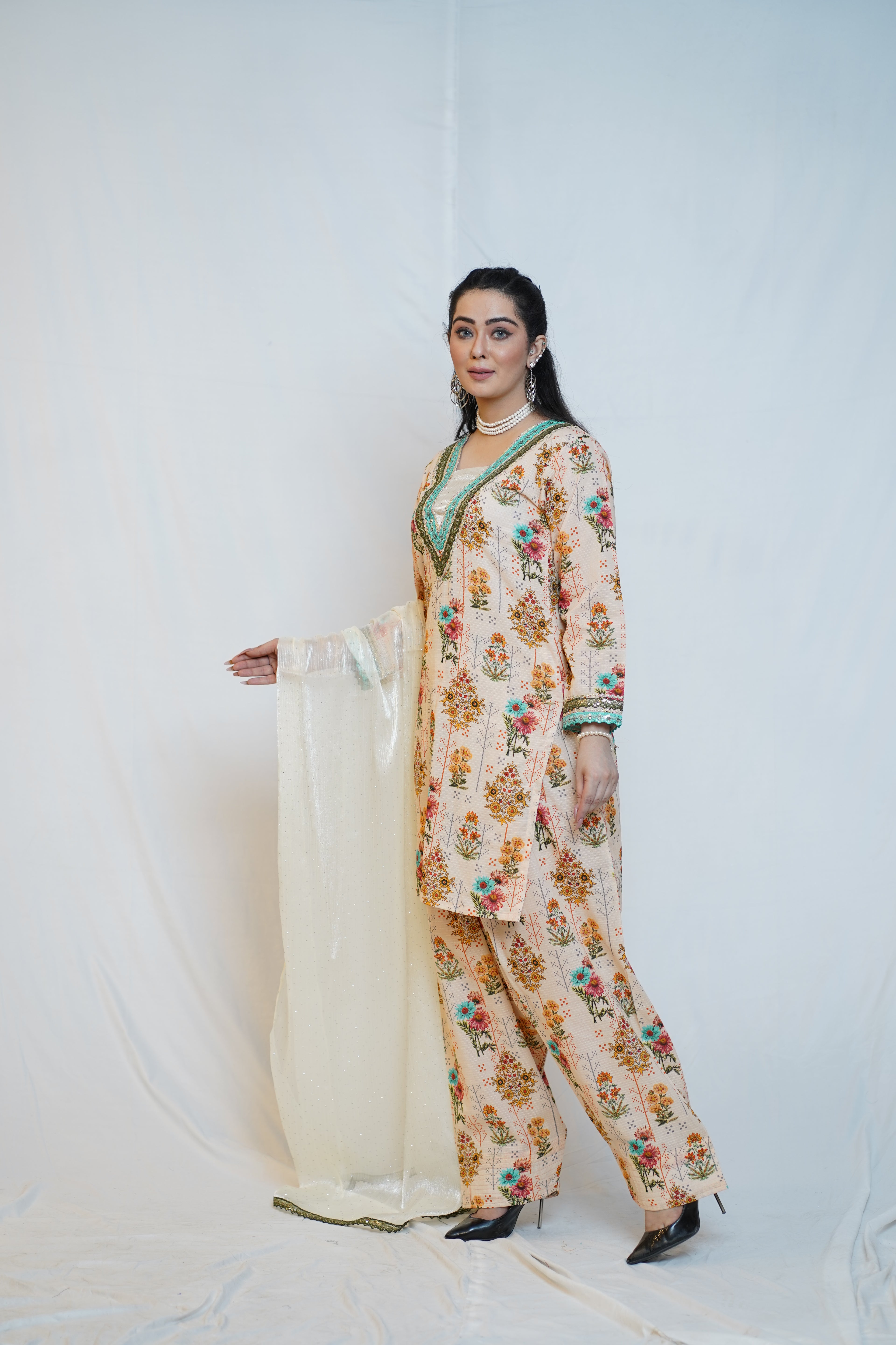 Dhooria Lawn Suit